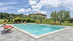 VILLA IL MELUCCIO 12&2, Emma Villas